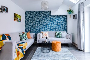 Living area - Aldridge Road by Guestz (Manchester)