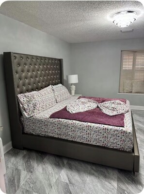 Room - Fort Cranberry (Jacksonville)