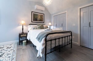 Quarto solteiro luxo, vista para o jardim | Roupas de cama de algodão egípcio, roupas de cama premium