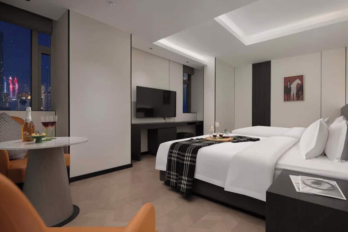 Executive Twin Room | Laptop workspace, blackout drapes, soundproofing, free WiFi