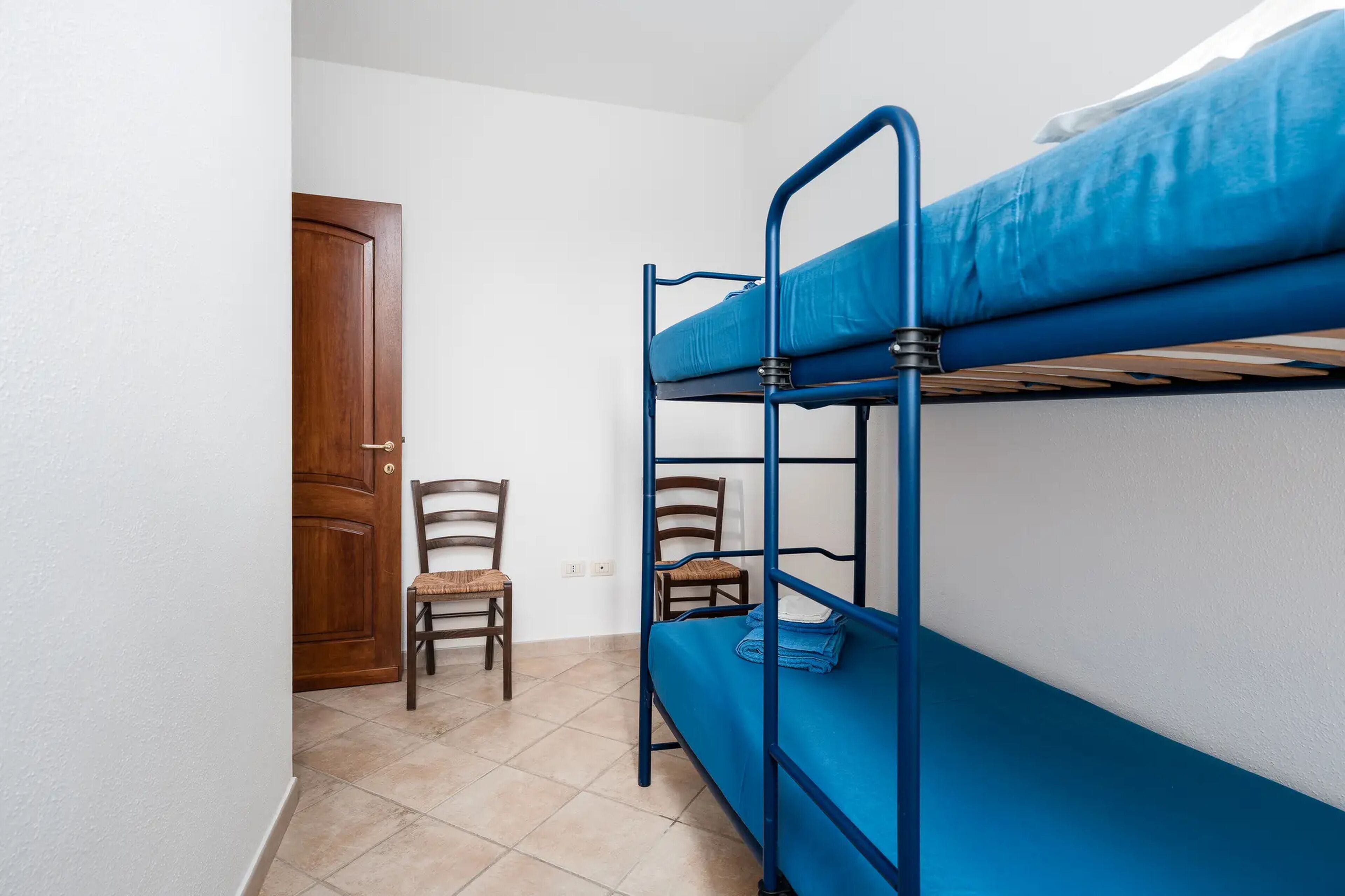2 dormitorios, wifi gratis, ropa de cama