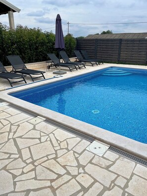 Pool - Casa Elira - Istrian stone house with pool for family and friends (Cerjani)