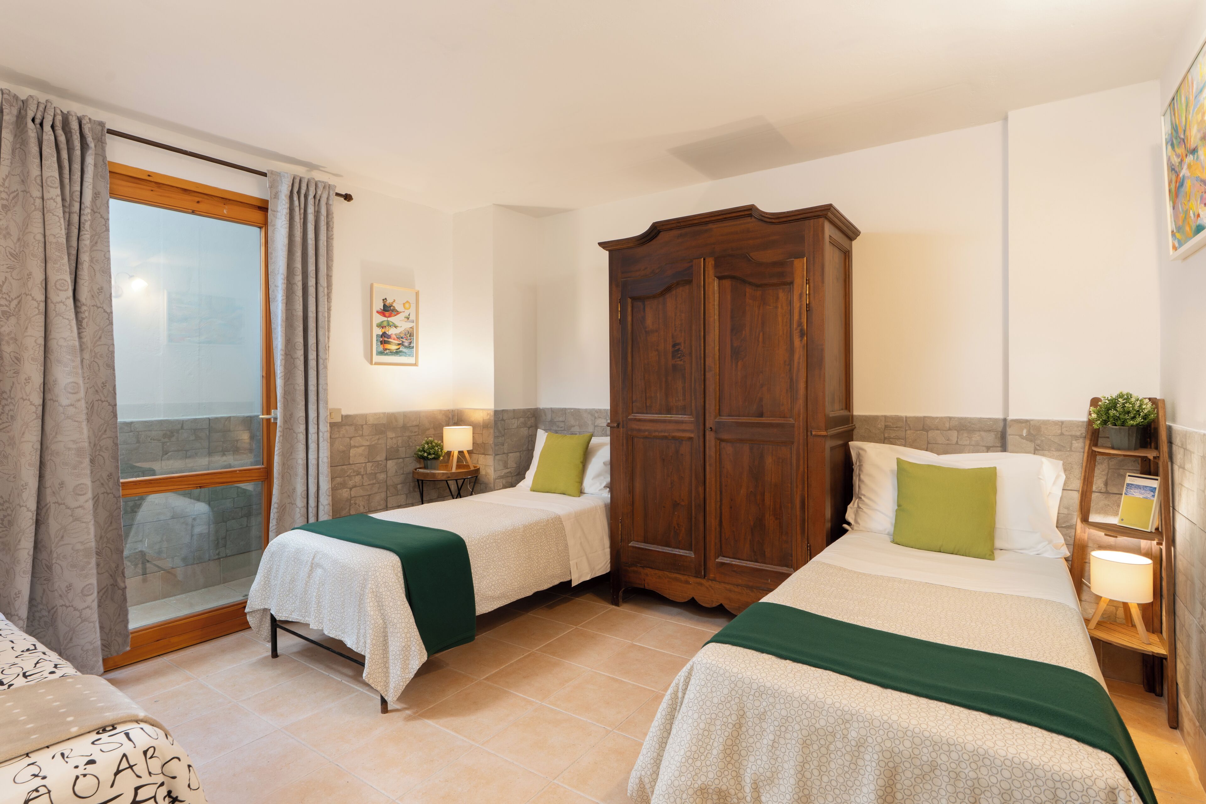 Apartment, Patio, Courtyard View