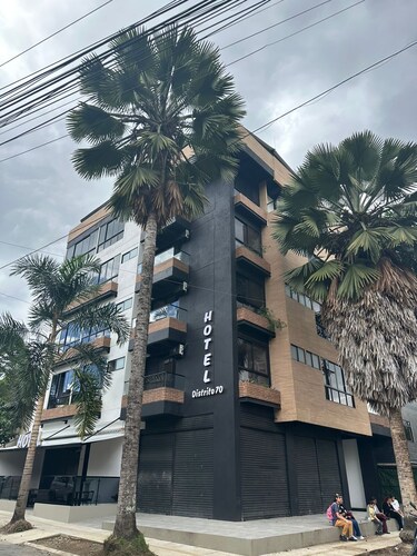 Hotel Distrito 70 Living 