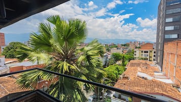 Loft familiar, balcón, vistas a la ciudad | Balcón