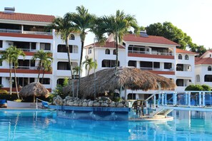 Outdoor pool - Cozy 1-bedroom apartment with AC in soothing Sosúa (Sosúa)