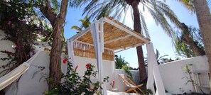 Property grounds - Vacation Home 'Oasis Garden, Alegranza' with Wi-Fi (Chayofa)