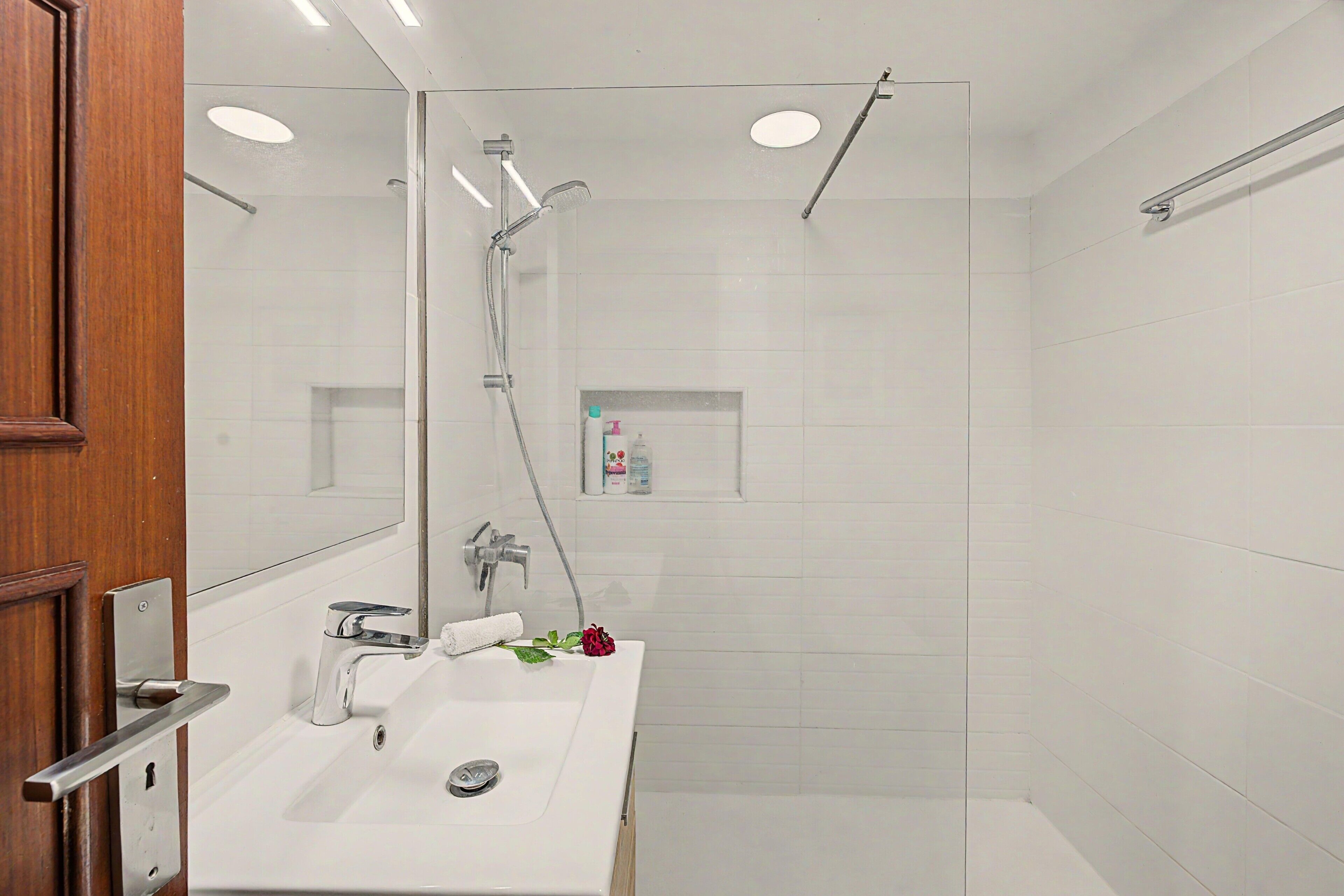 Shower, towels