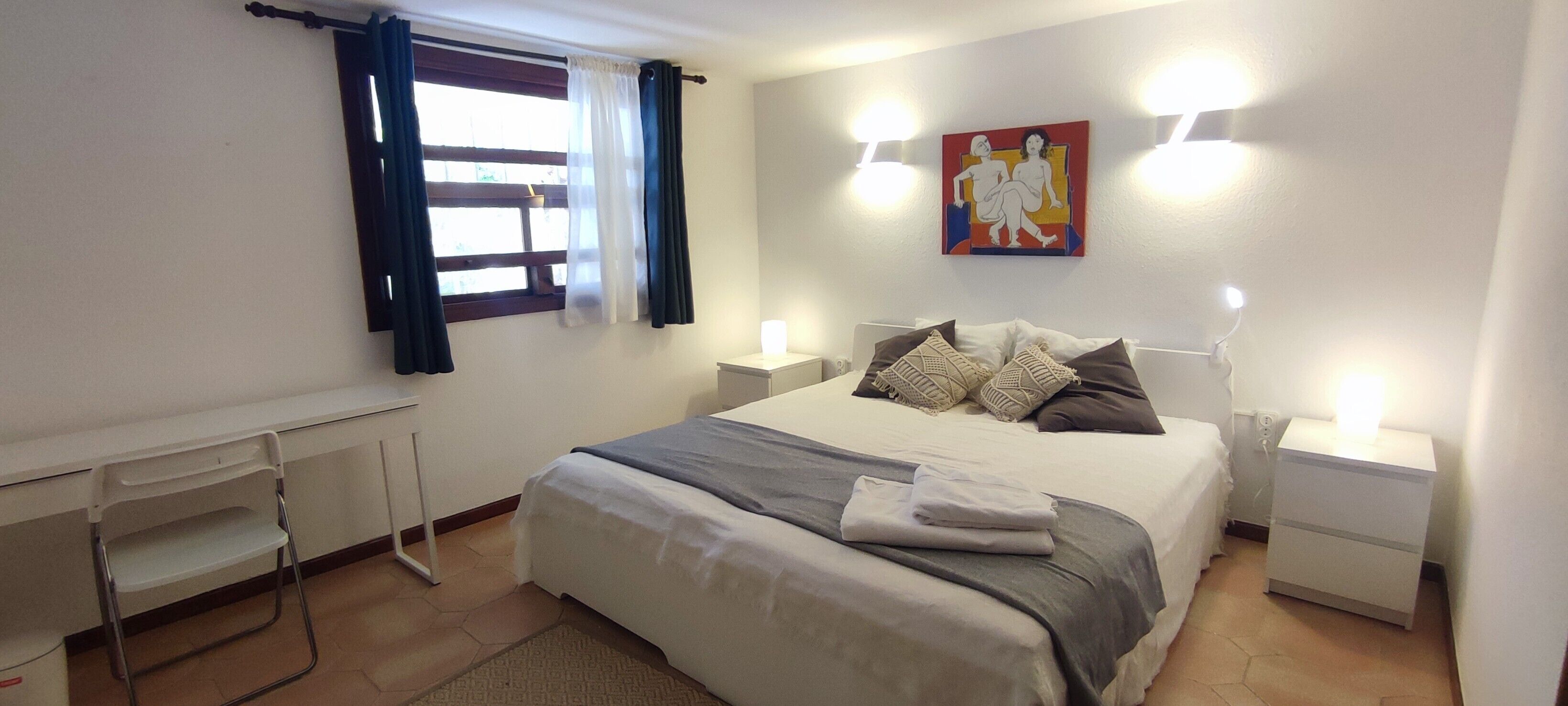 2 bedrooms, WiFi, bed sheets