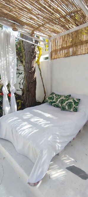2 bedrooms, WiFi, bed sheets - Vacation Home 'Oasis Garden, Alegranza' with Wi-Fi (Chayofa)