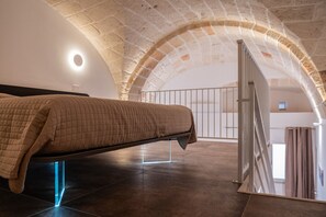 1 bedroom, desk, WiFi, bed sheets - Pachita's Seaside Rooms - Polignano a Mare (Polignano a Mare)