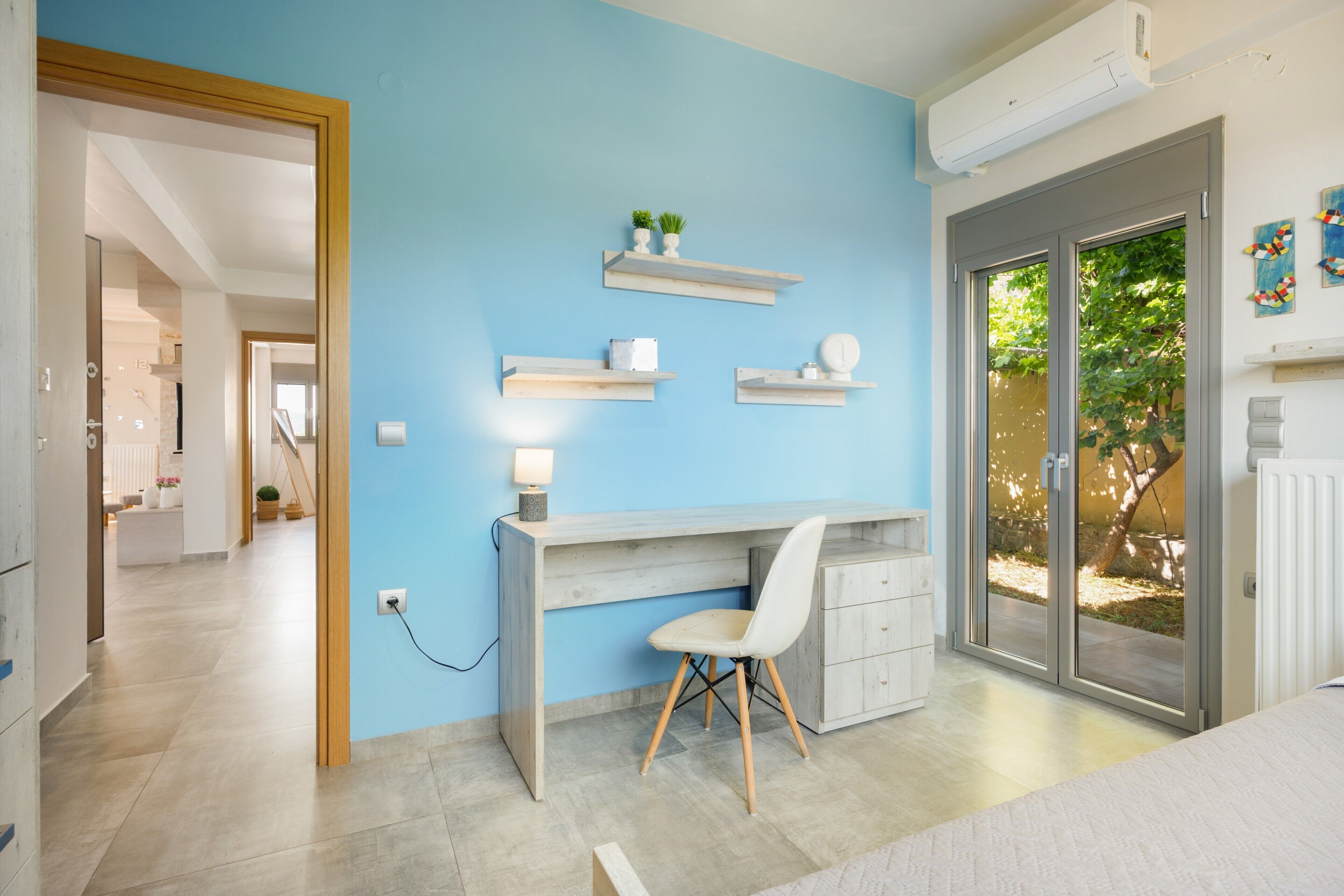 3 chambres, fer et planche à repasser, Wi-Fi, draps fournis