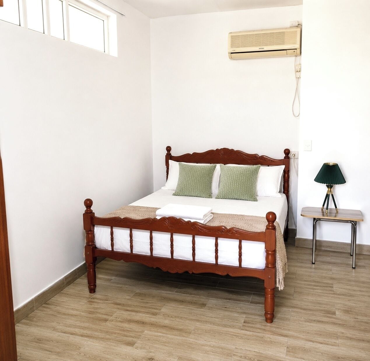 Apartment, 2 Schlafzimmer, Balkon | Zimmersafe, Bügeleisen/Bügelbrett, kostenloses WLAN, Bettwäsche
