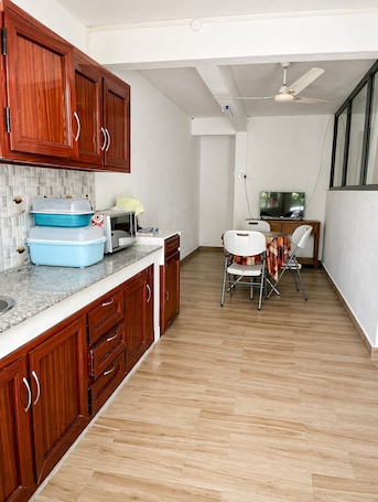 Apartment, 2 Bedrooms, Balcony | Dining room. Villa Saint Malo