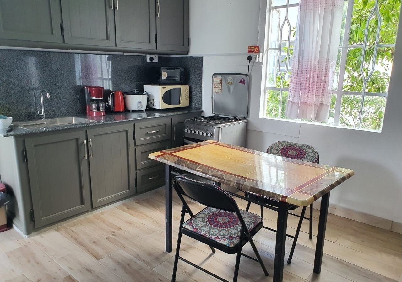 Apartment, Balkon, Gartenblick | Eigene Küche | Großer Kühlschrank, Mikrowelle, Ofen, Herdplatte