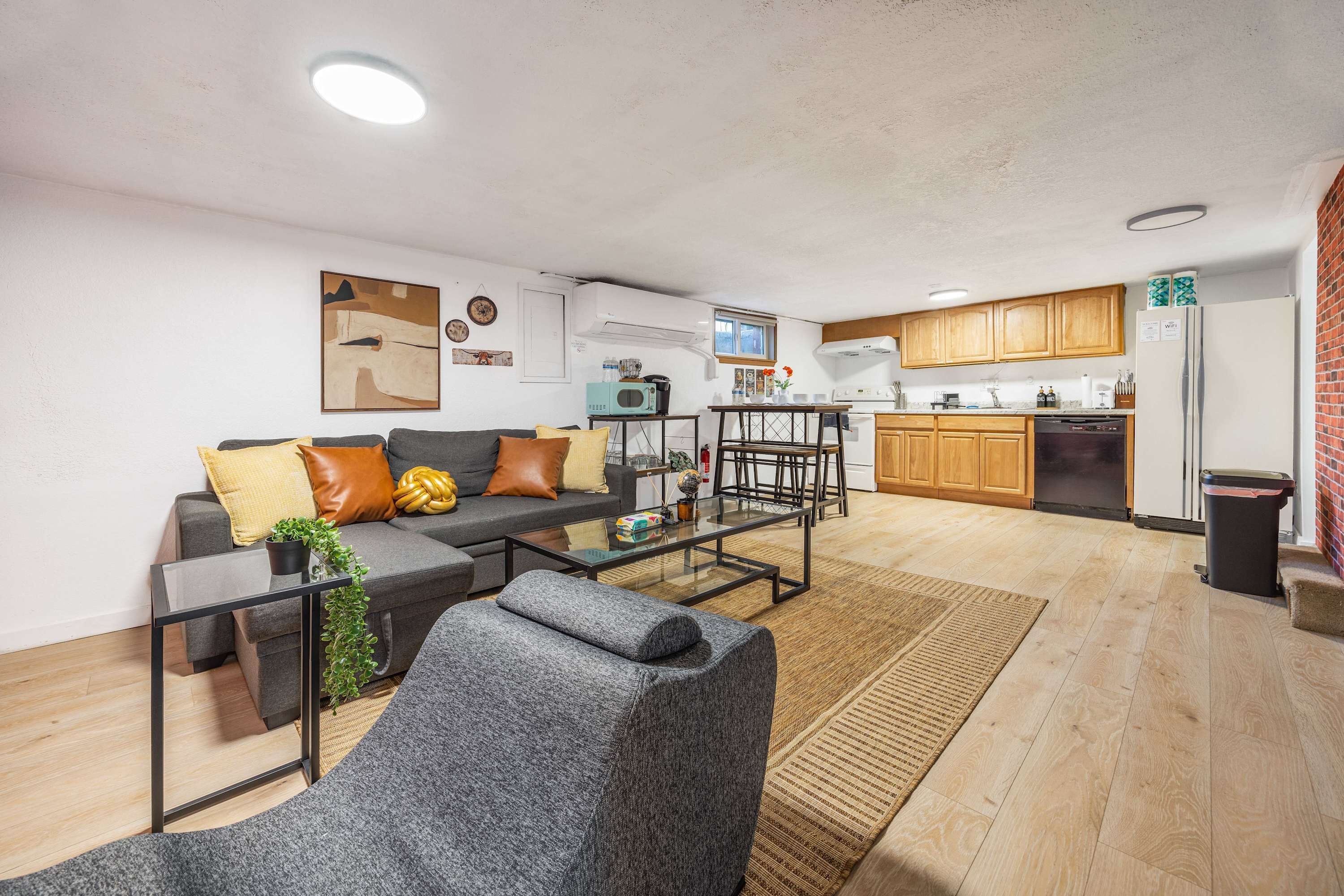 TV, offices