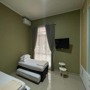 Villa - Cozzy Alam Sejuk Villa (Sentul City)