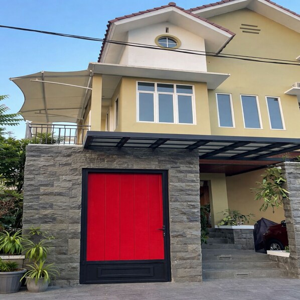 Perincian bahagian luar