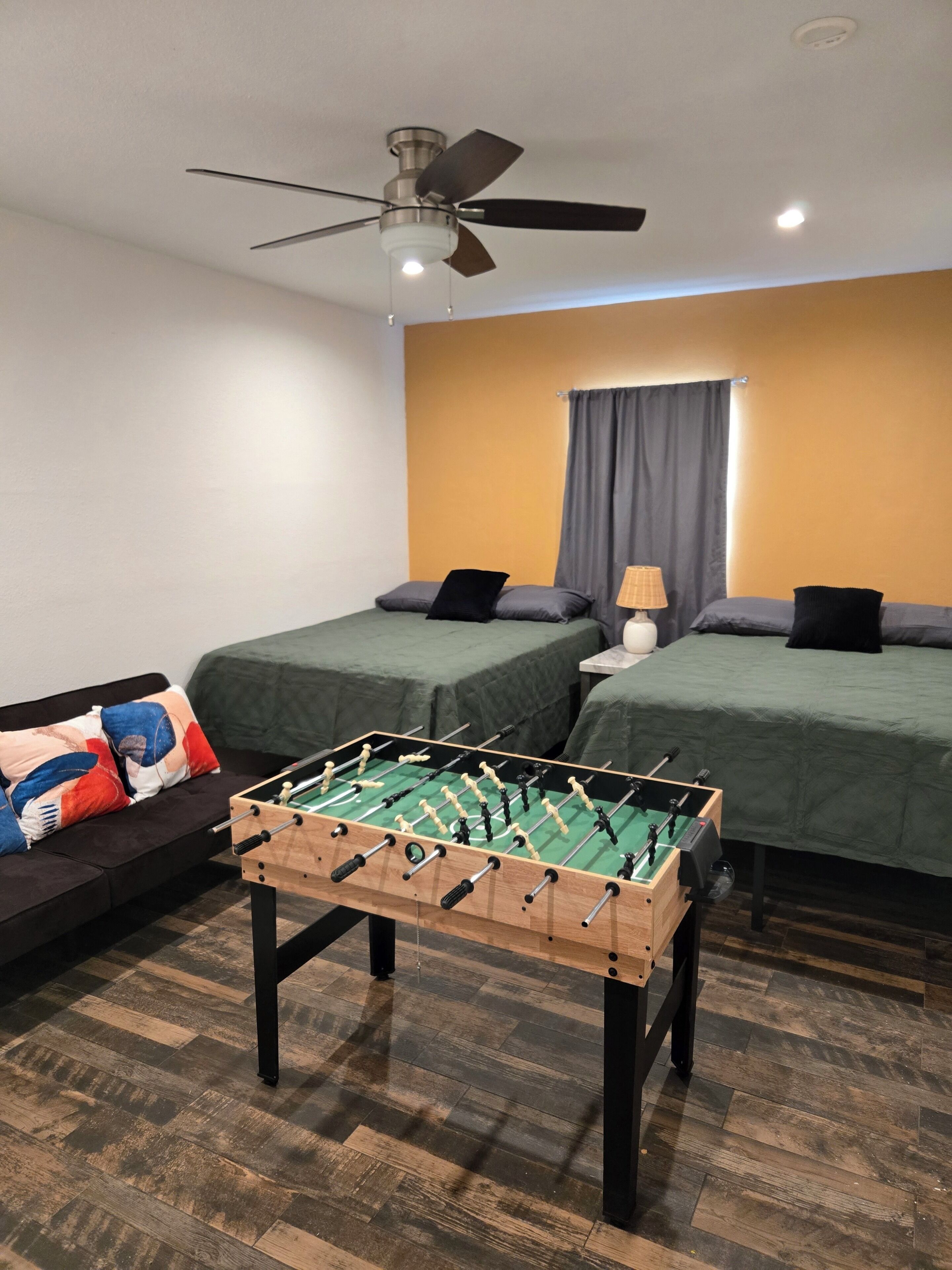 5 bedrooms, desk, iron/ironing board, free WiFi