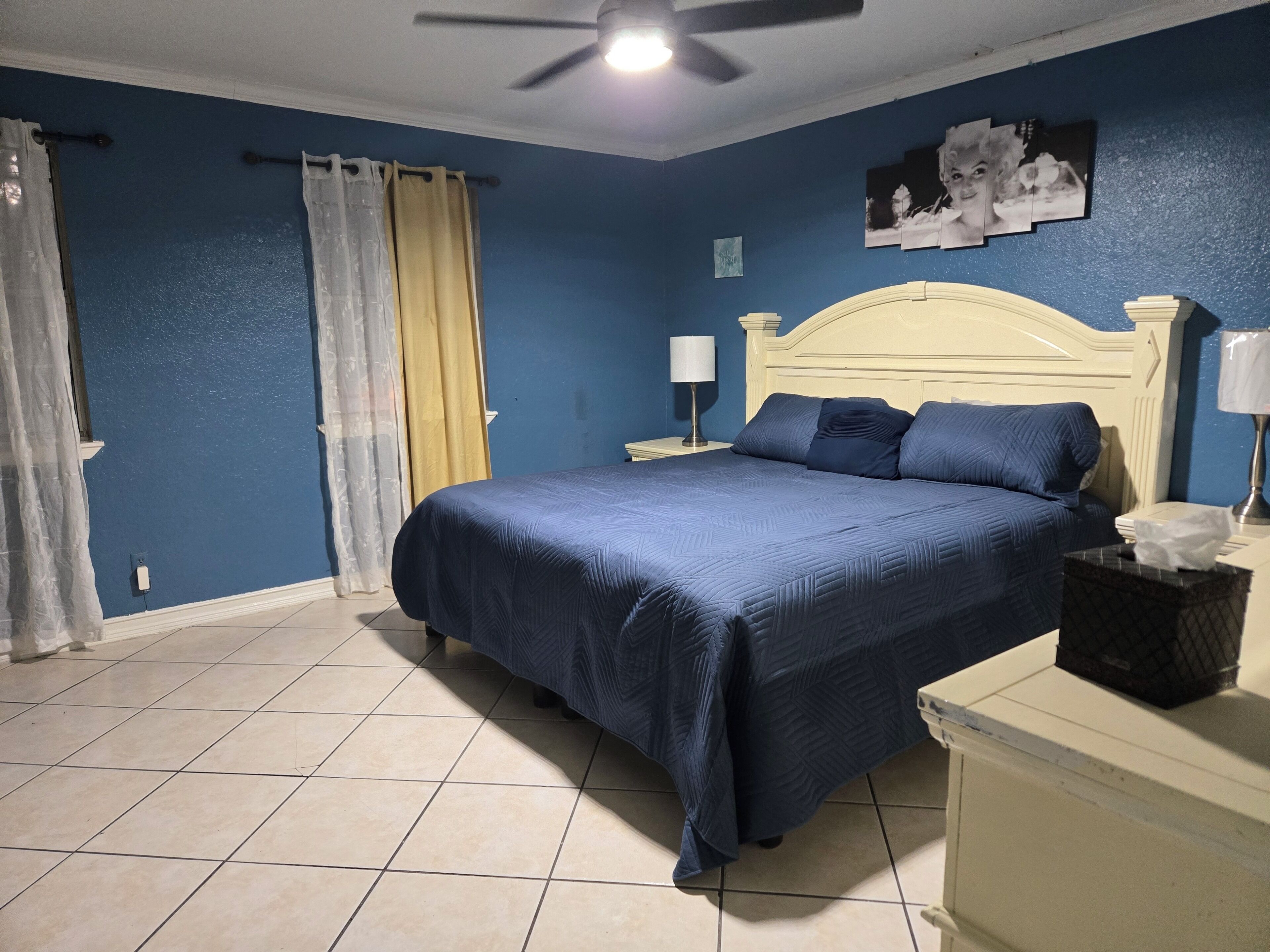 5 bedrooms, iron/ironing board, free WiFi, bed sheets