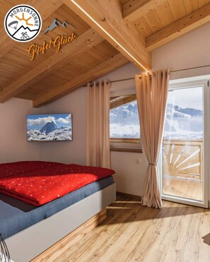 Room - Vrbo Property (Salvenberg)