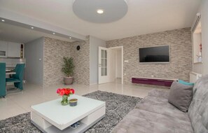 Living area - Vacation home Bozena with pool (Donji Vinjani)