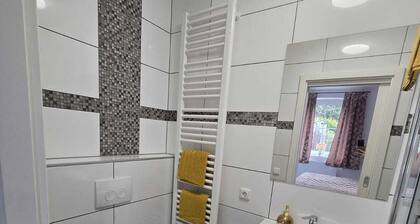 Vacation apartment with several living units (up to 20 people)