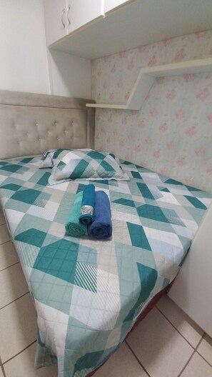 3 bedrooms, iron/ironing board, WiFi, bed sheets - Leisure & Comfort B.C. (Balneário Camboriú)