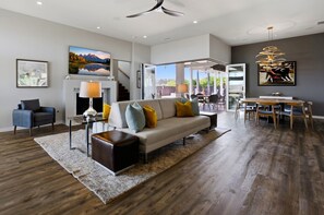 TV, fireplace - New Listing Pacific Beach | Ocean-Views & Pool (San Diego)