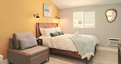 Private Modern Oasis near SF w/Kitchenette 22421C