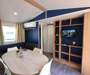 Comfort Mobile Home | Dining