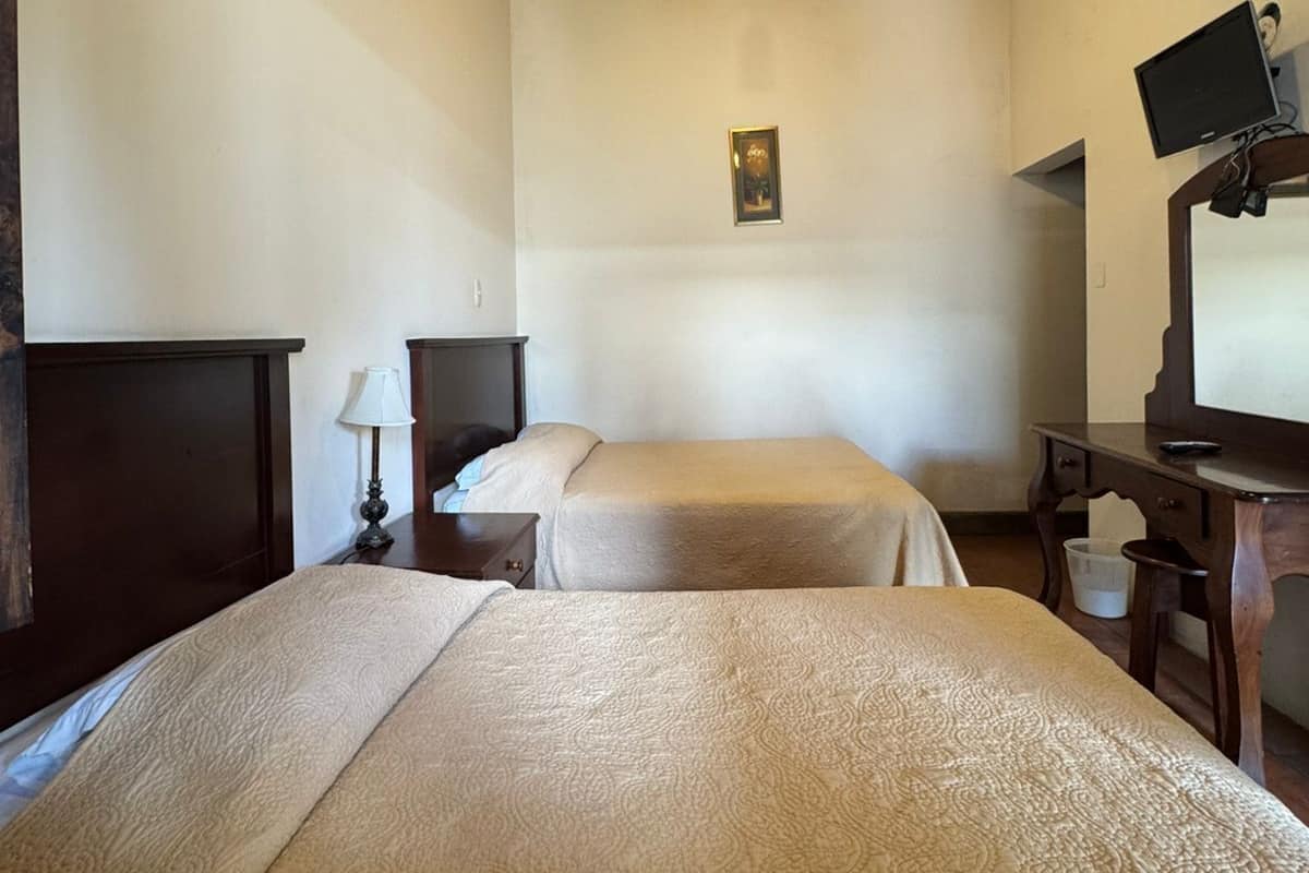 Standard Room, 2 Queen Beds