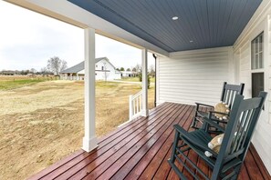 Terrace/patio - Charming Homestead in peaceful farmland, just outside of Westfield Indiana. (Sheridan)