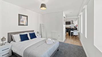 1 bedroom, WiFi, bed sheets