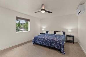 5 Schlafzimmer, Bügeleisen/Bügelbrett, Reisekinderbett, WLAN