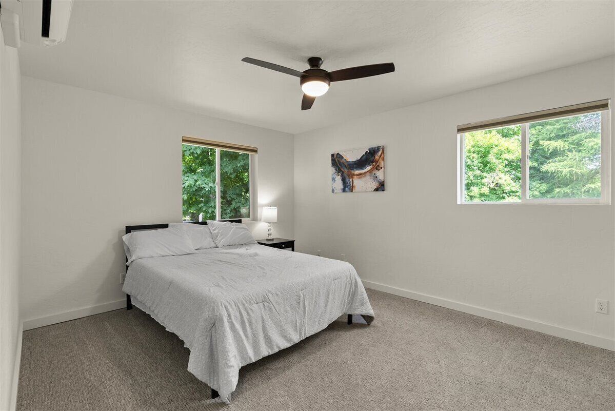 5 bedrooms, iron/ironing board, travel crib, WiFi