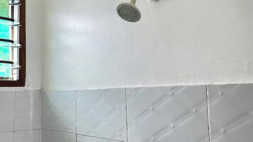 Deluxe enkelrum | Badrum