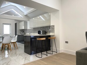 Dining - Coniston House by Guestz (Appleby-in0Westmorland)