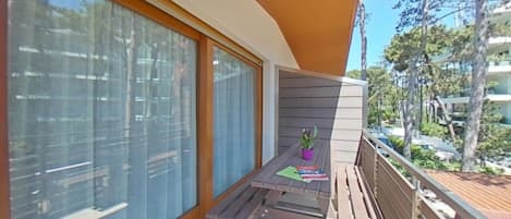 Apartment, 2 Schlafzimmer, Balkon, Gartenblick | Balkon
