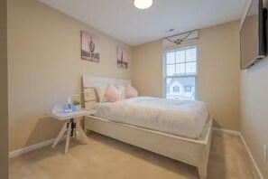 3 chambres, fer et planche à repasser, Wi-Fi gratuit