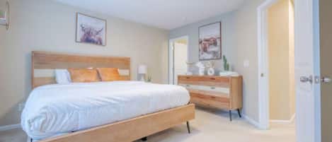 3 bedrooms, iron/ironing board, free WiFi