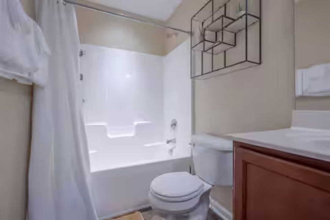 Dusche, Handtücher, Seife, Toilettenpapier