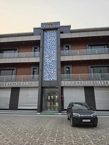 Hotel Golden Peak