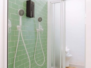 Shower, towels - Merlot Harbor's Light (La Vila Joiosa)