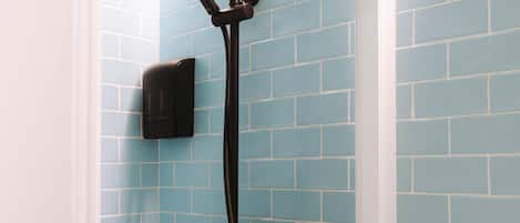 Shower, towels