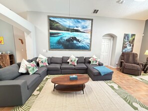 Living area - Aloha — A Magical Disney Retreat on Indian Creek (Kissimmee)
