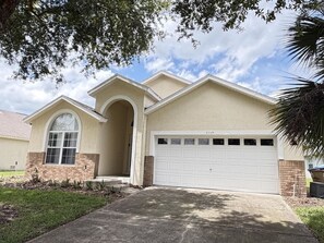 Exterior - Aloha — A Magical Disney Retreat on Indian Creek (Kissimmee)