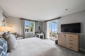 Iron/ironing board, travel crib, WiFi, bed sheets
