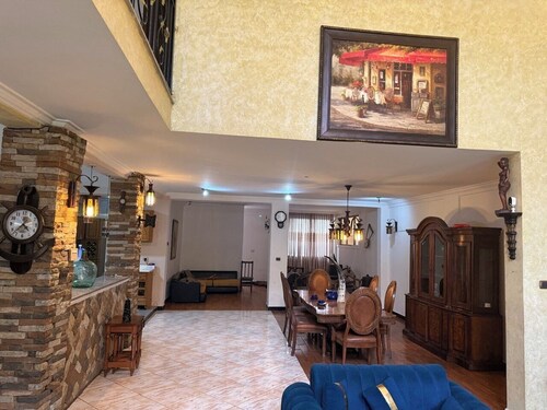 Lovely 3-bedroom villa in Addis Ababa perfect for your getaway