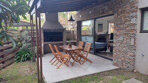 Outdoor dining - Unit 4 - Playa Bonita Mar Azul 100 m from the beach (Mar Azul)